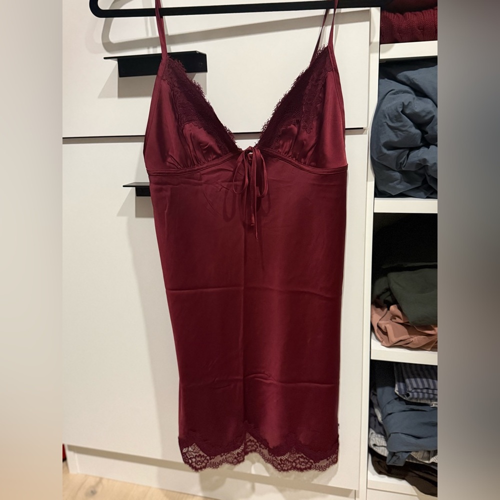 Abercrombie & Fitch Red Lace slip nightie